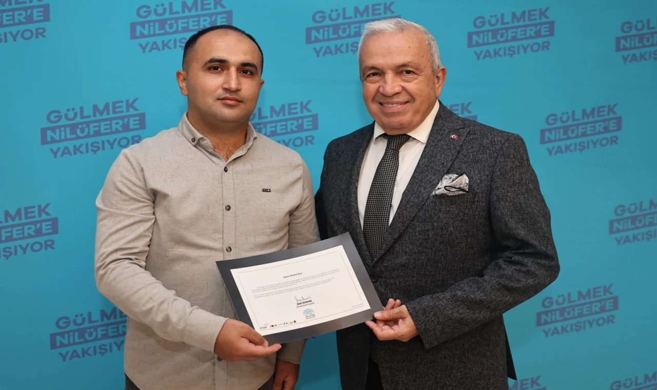 Bursa Nilüfer’de cesur personele Başkan Özdemir’den tebrik