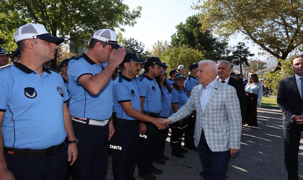 Bursa’da Başkan Bozbey’den Zabıta’ya ’yanınızdayım’ güvencesi