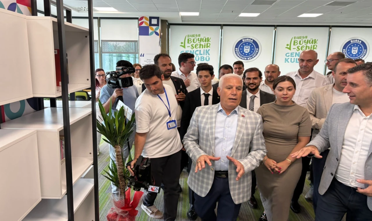 Bursa’da ’Gülümseyen Gençlik’ Karacabey’de