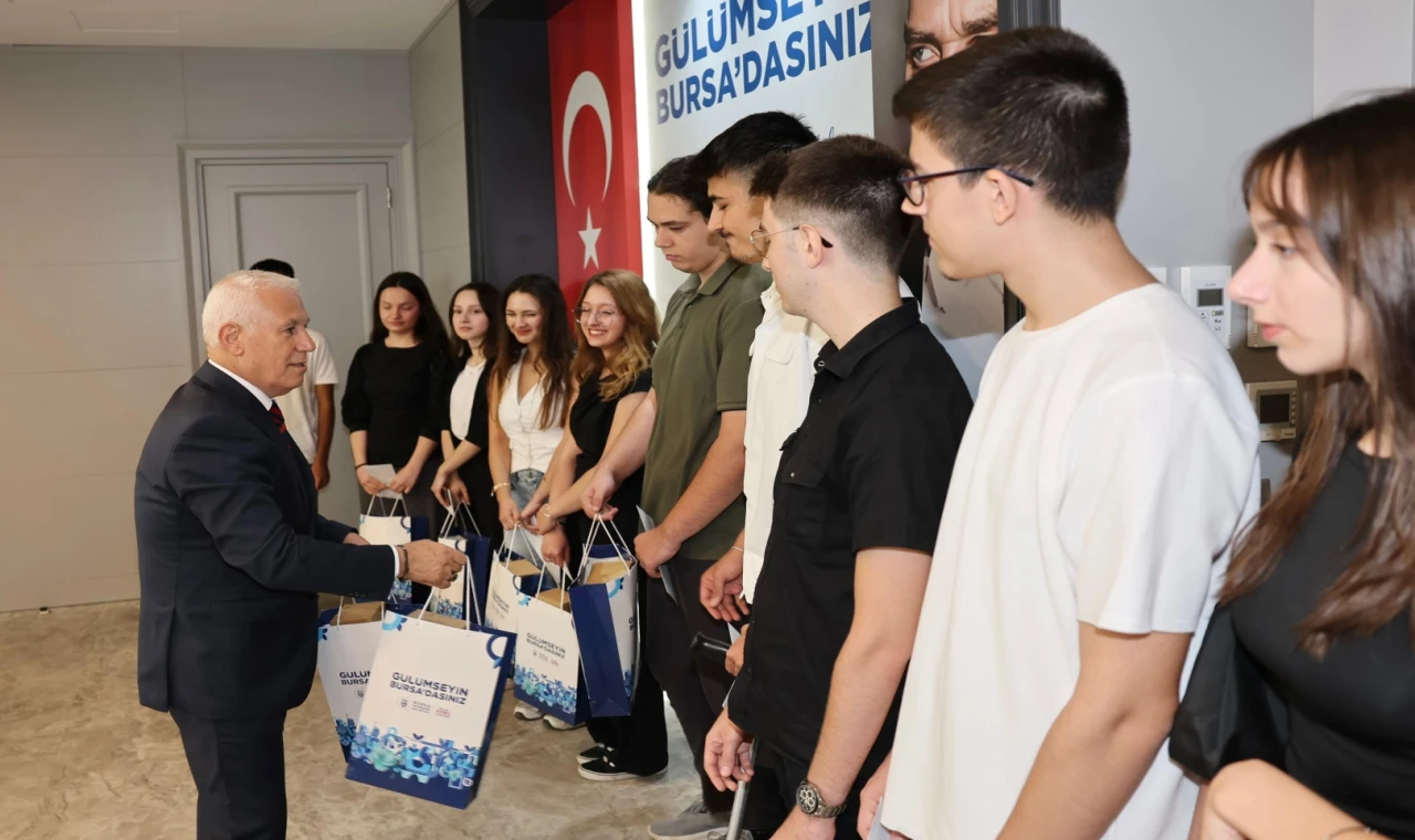 Bursa’da üniversite hayalleri Büyükşehir’le gerçeğe dönüştü