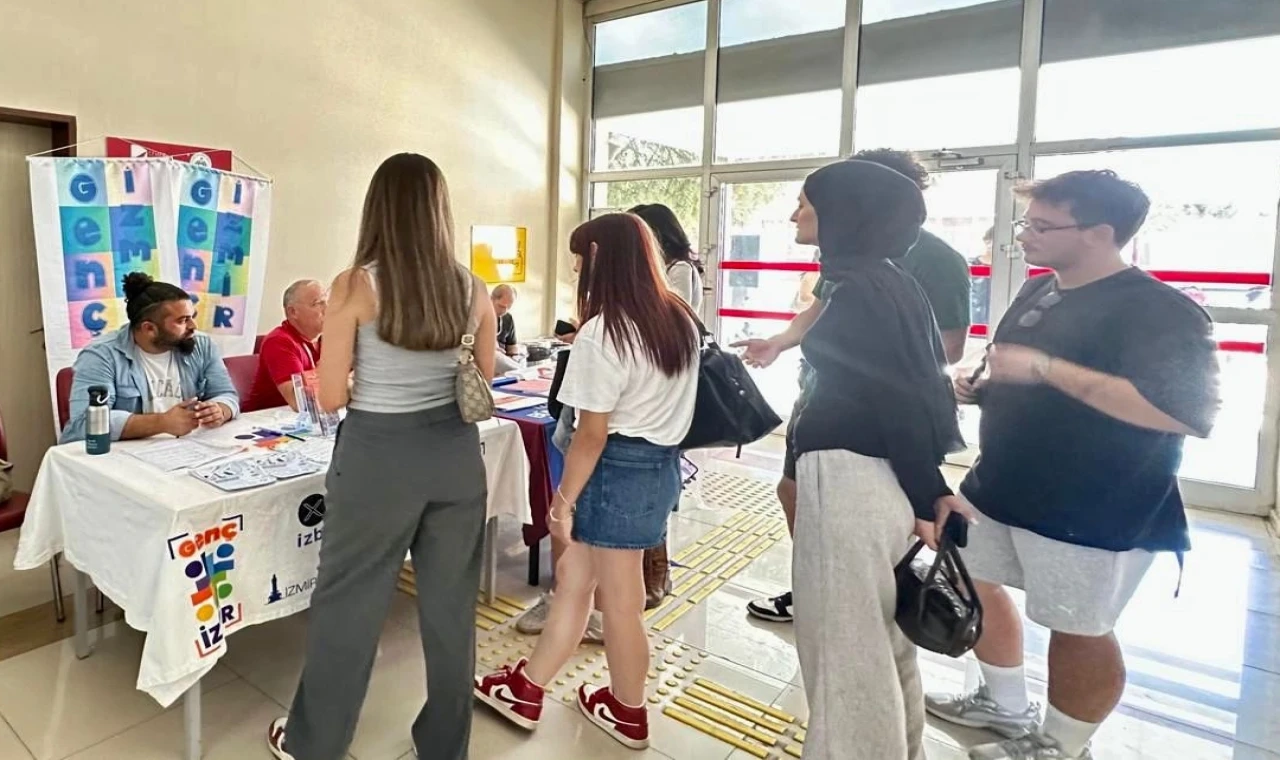 “Genç İzmir” üniversite kampüslerinde