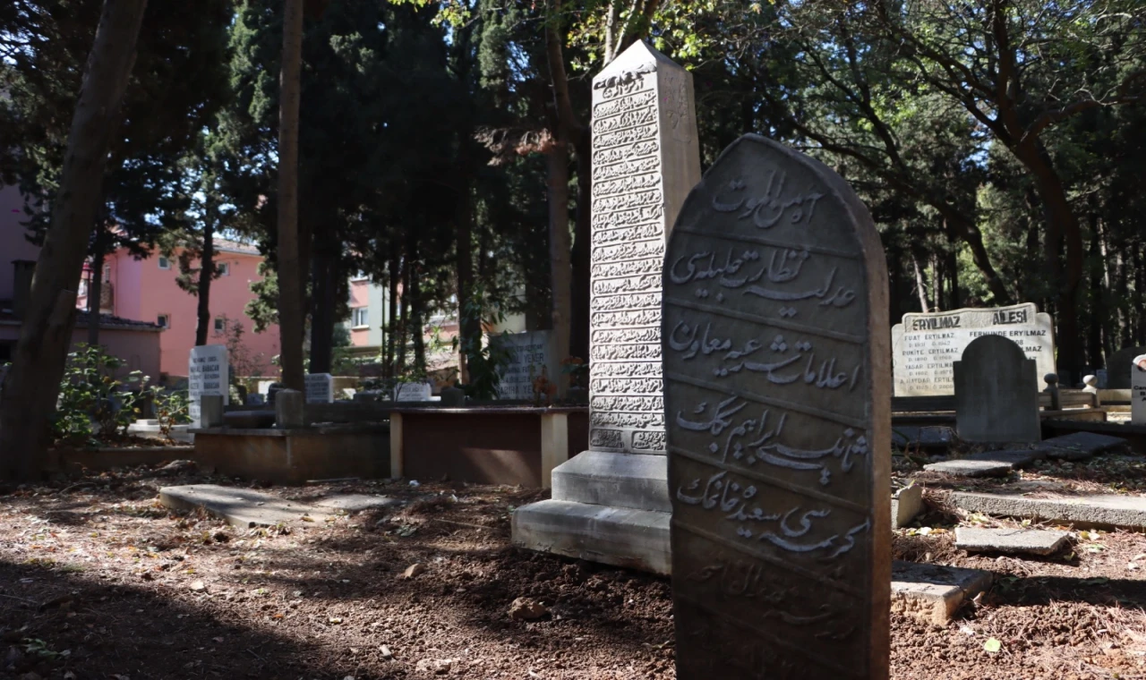 İstanbul Maltepe Mezarlığı’nda tarih gün yüzüne çıkıyor