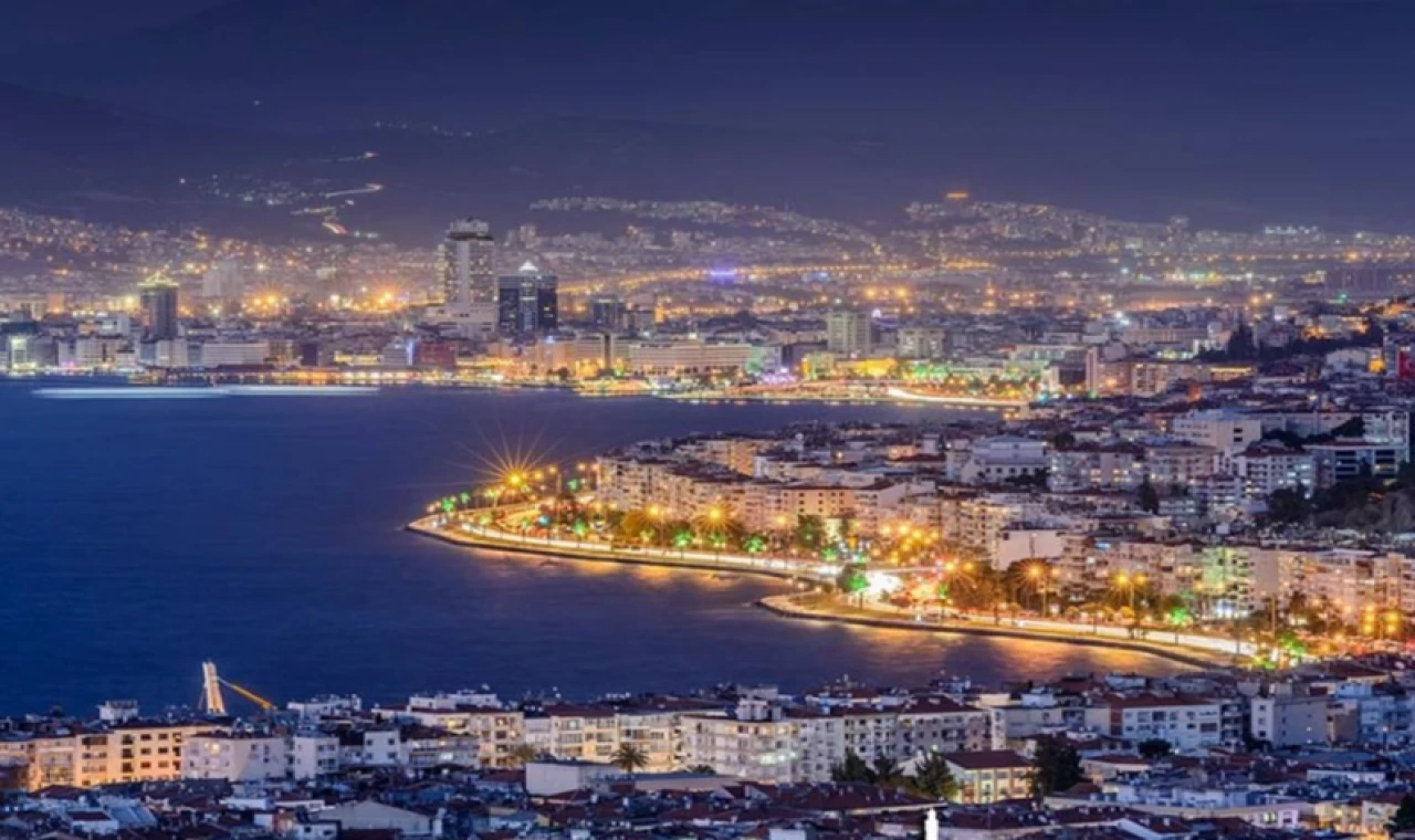 İzmir’de yabancı turist sayısı düştü! Egeli turizmciler ’stabil durumu kırmalıyız’ dedi