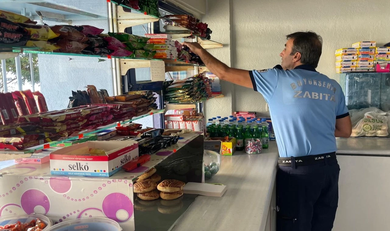 Kocaeli Zabıtası’ndan okul kantinlerine sıkı takip