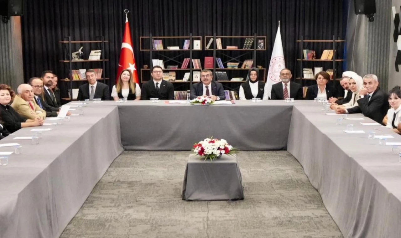 MEB’den yapay zeka destekli yeni projeler