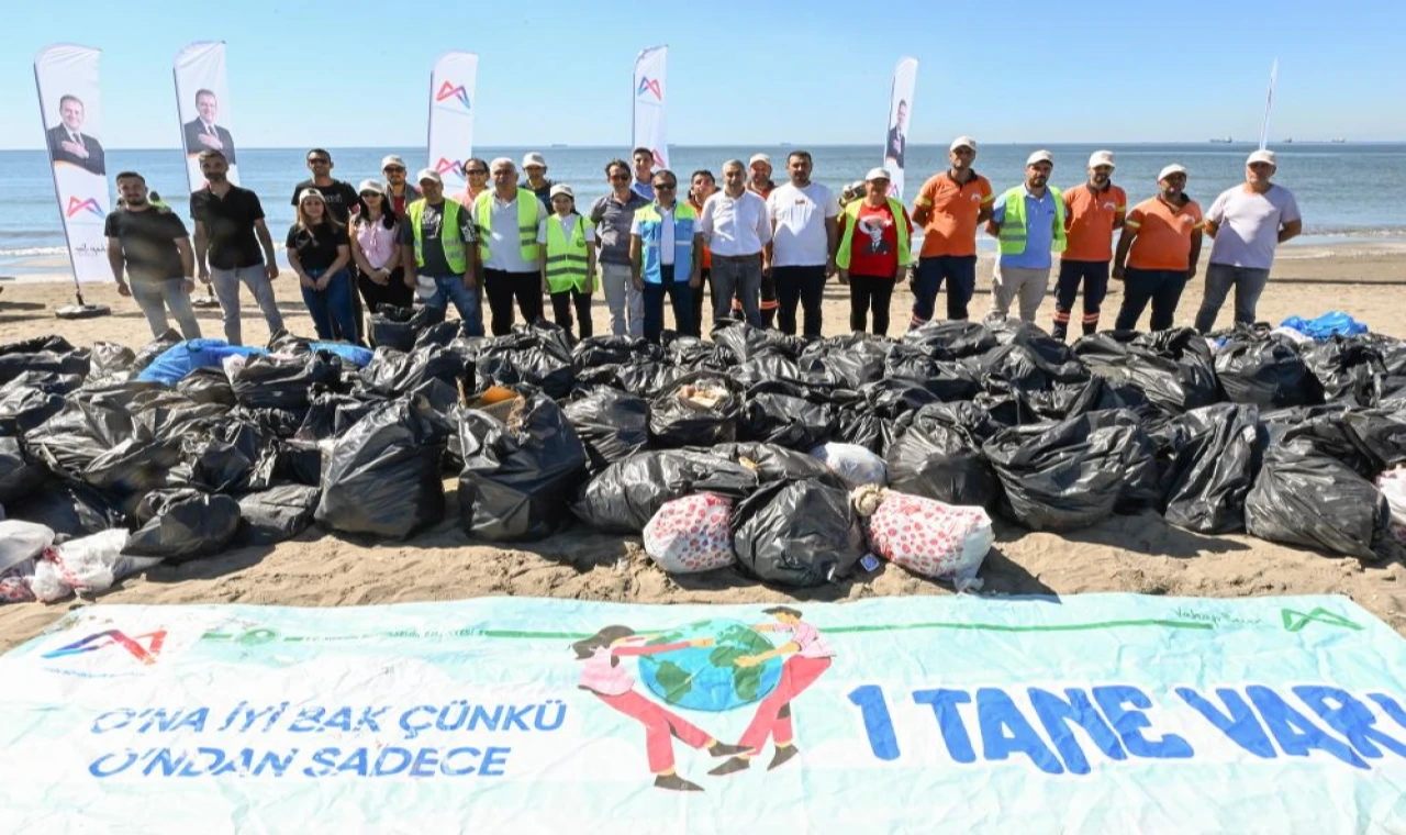 Mersin’de Dünya Temizlik Günü’nde anlamlı mesaj