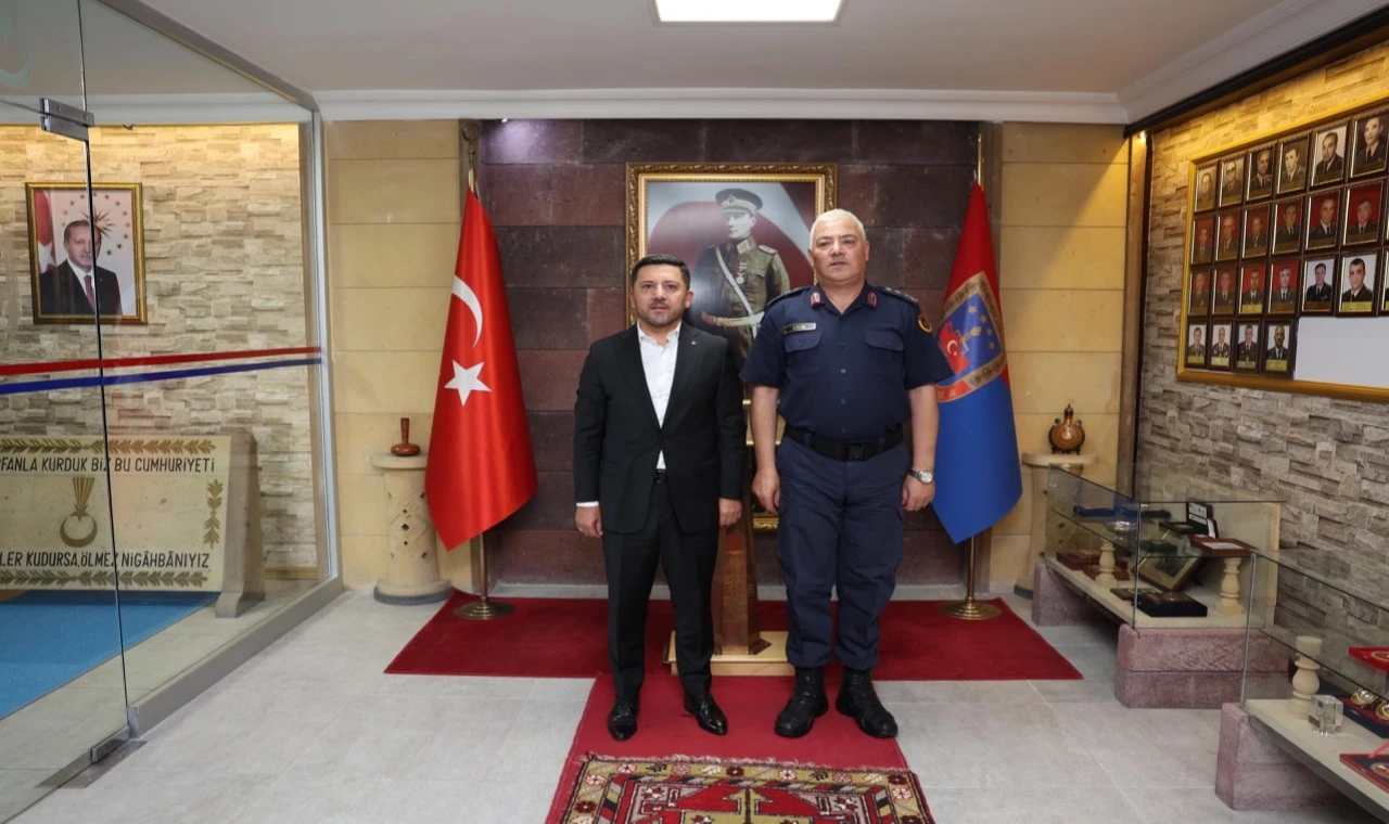 Rasim Arı’dan Albay Çelik’e ziyaret