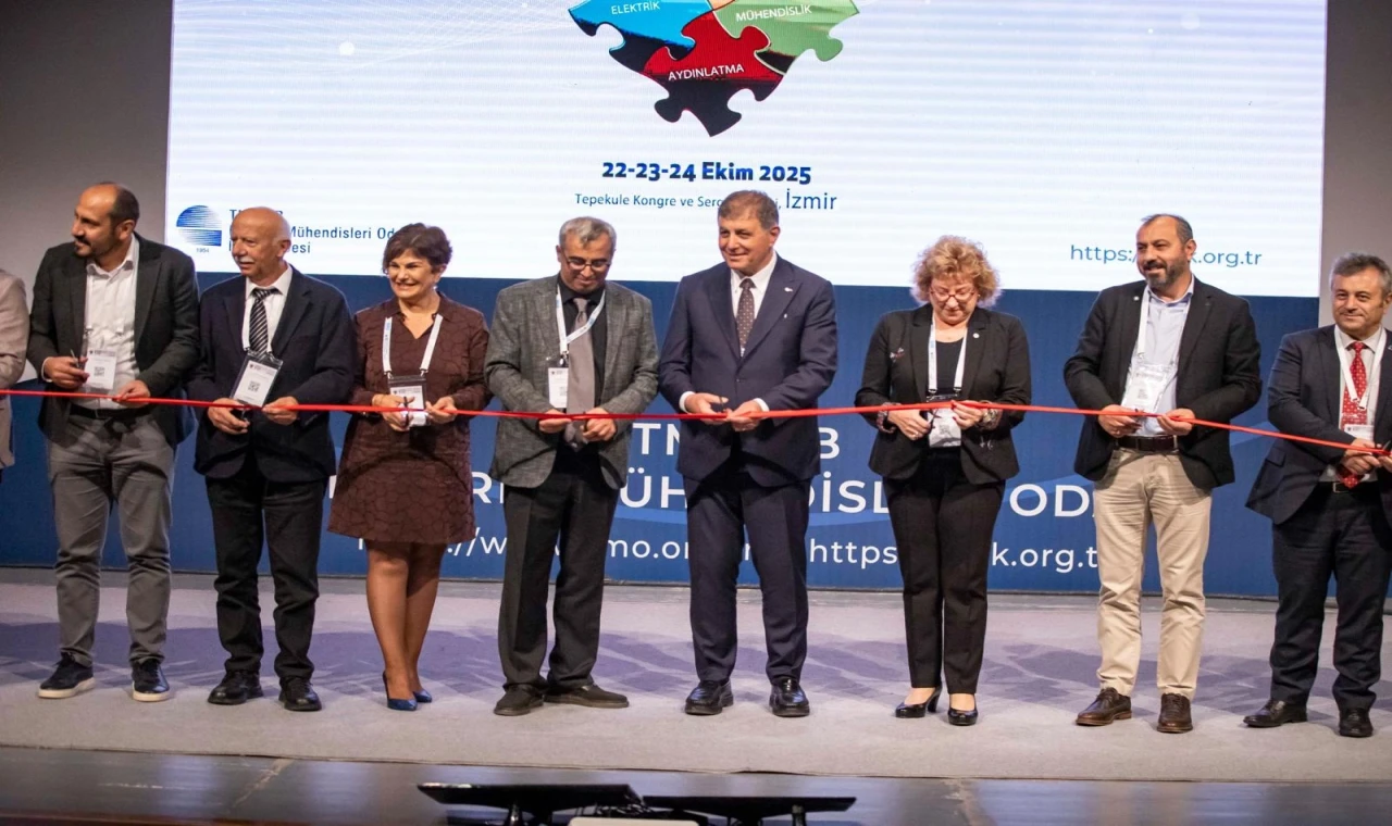 8. Elektrik Tesisleri Ulusal Kongre ve Sergisi İzmir’de açıldı