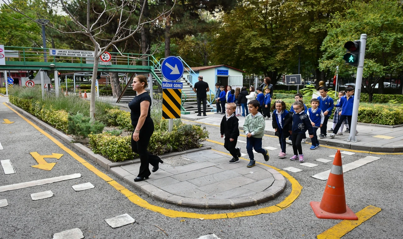 ABB’den çocuklara trafik eğitimi