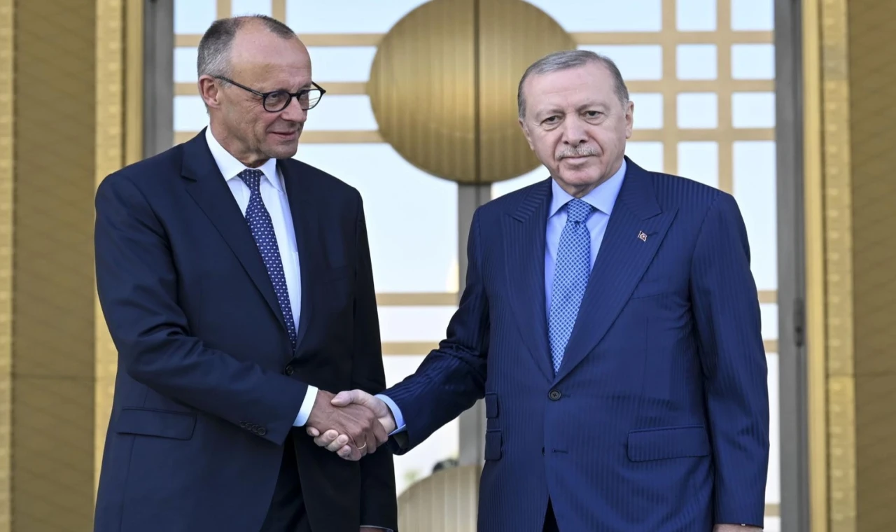 Almanya Başbakanı Külliye’de