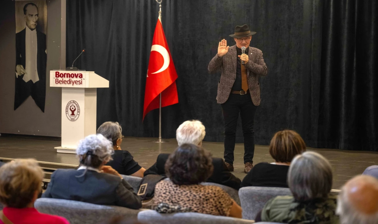 Bornova Kent Söyleşileri’nde ’Cumhuriyet ve Atatürk’ anıldı