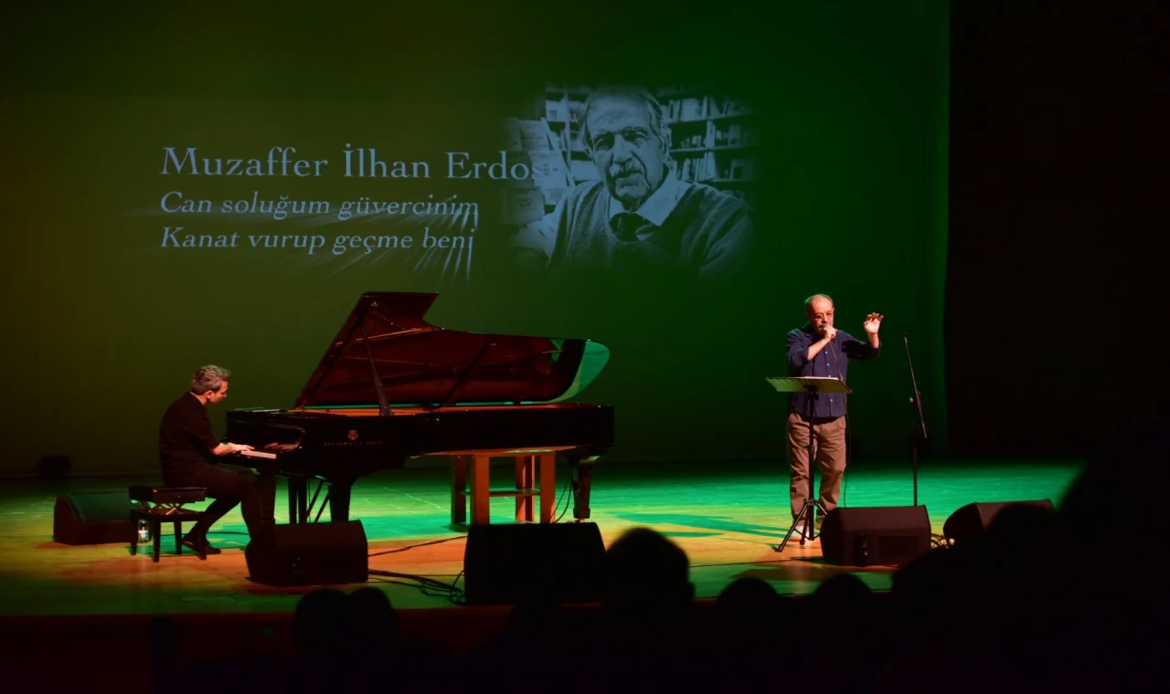 Bursa Festivali’nde edebiyat ve müzik aynı sahnede