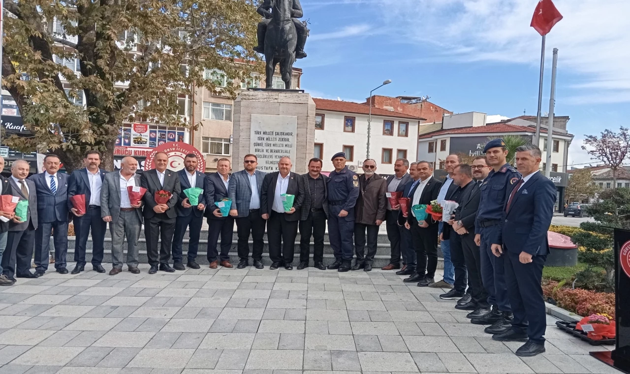 Bursa Gürsu’da Muhtarlar Günü kutlandı