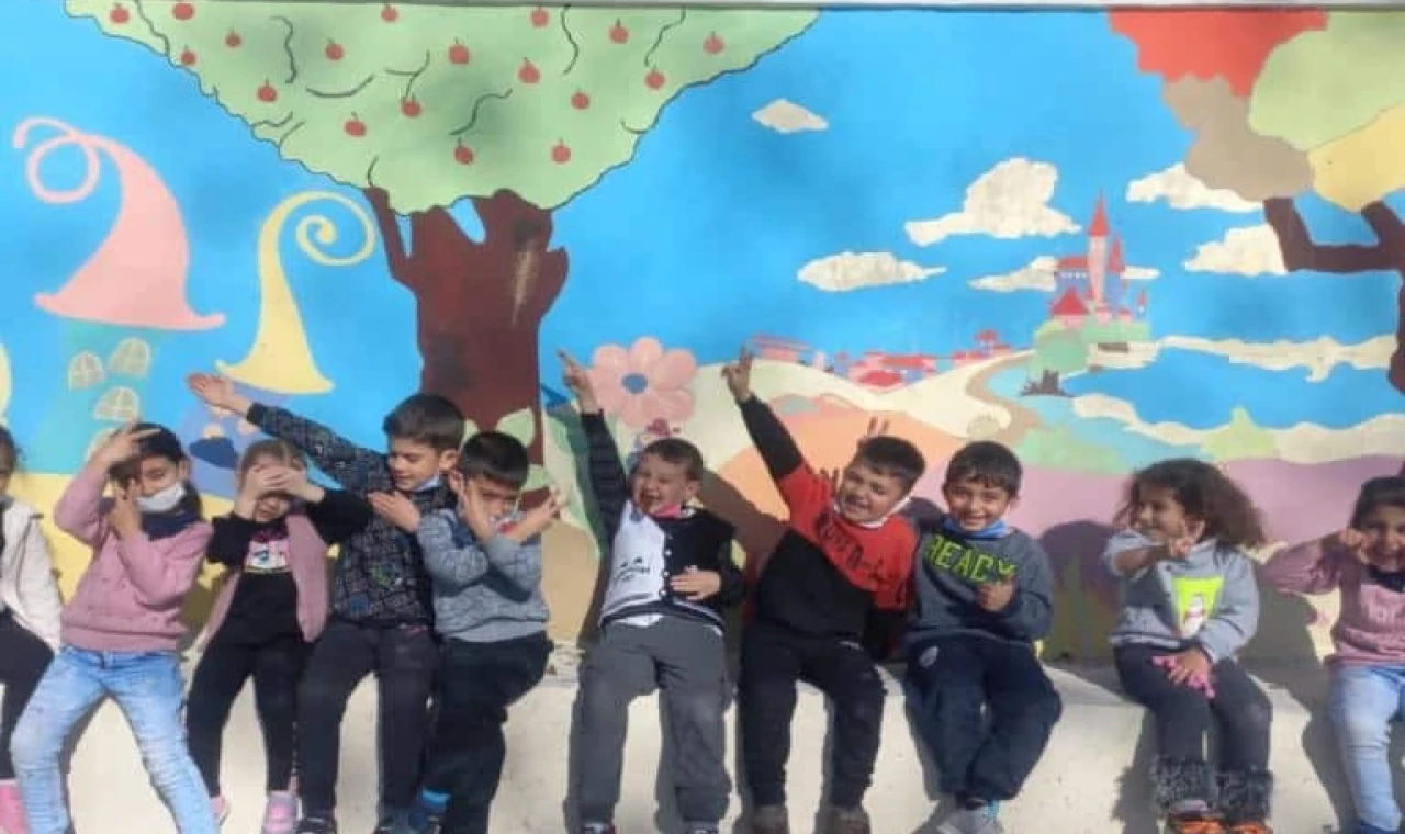 Bursa Mudanya’da köy okulu renkli eğitim yuvasına dönüştü