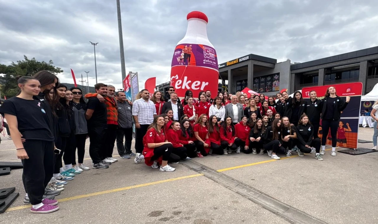 Bursa’da Nilüfer Belediyespor Eker taraftarıyla buluştu
