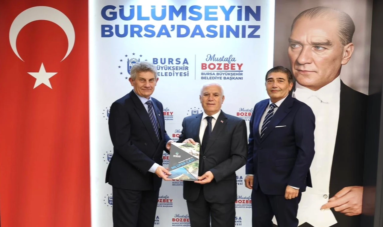 Bursa’da Nilüfer Çayı çalışmasına Başkan Bozbey’den tam destek