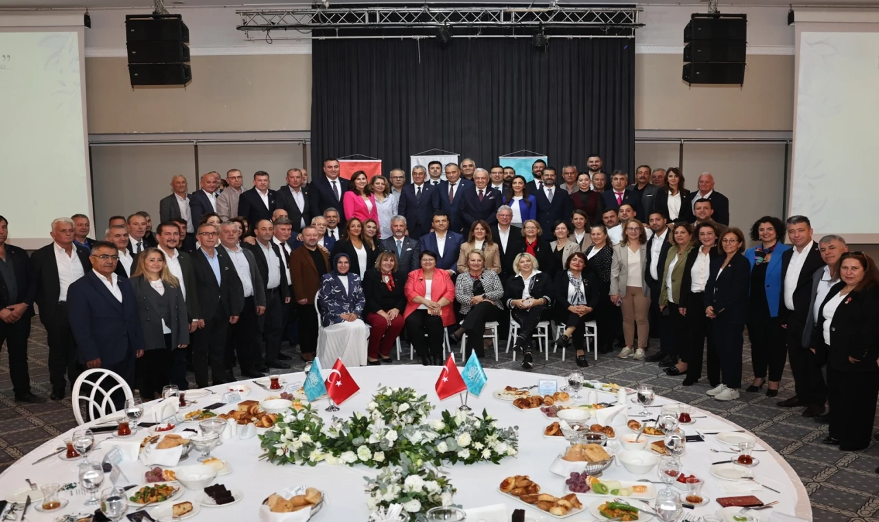 Bursa’da yerel demokrasinin kalbi muhtarlar Nilüfer’de buluştu