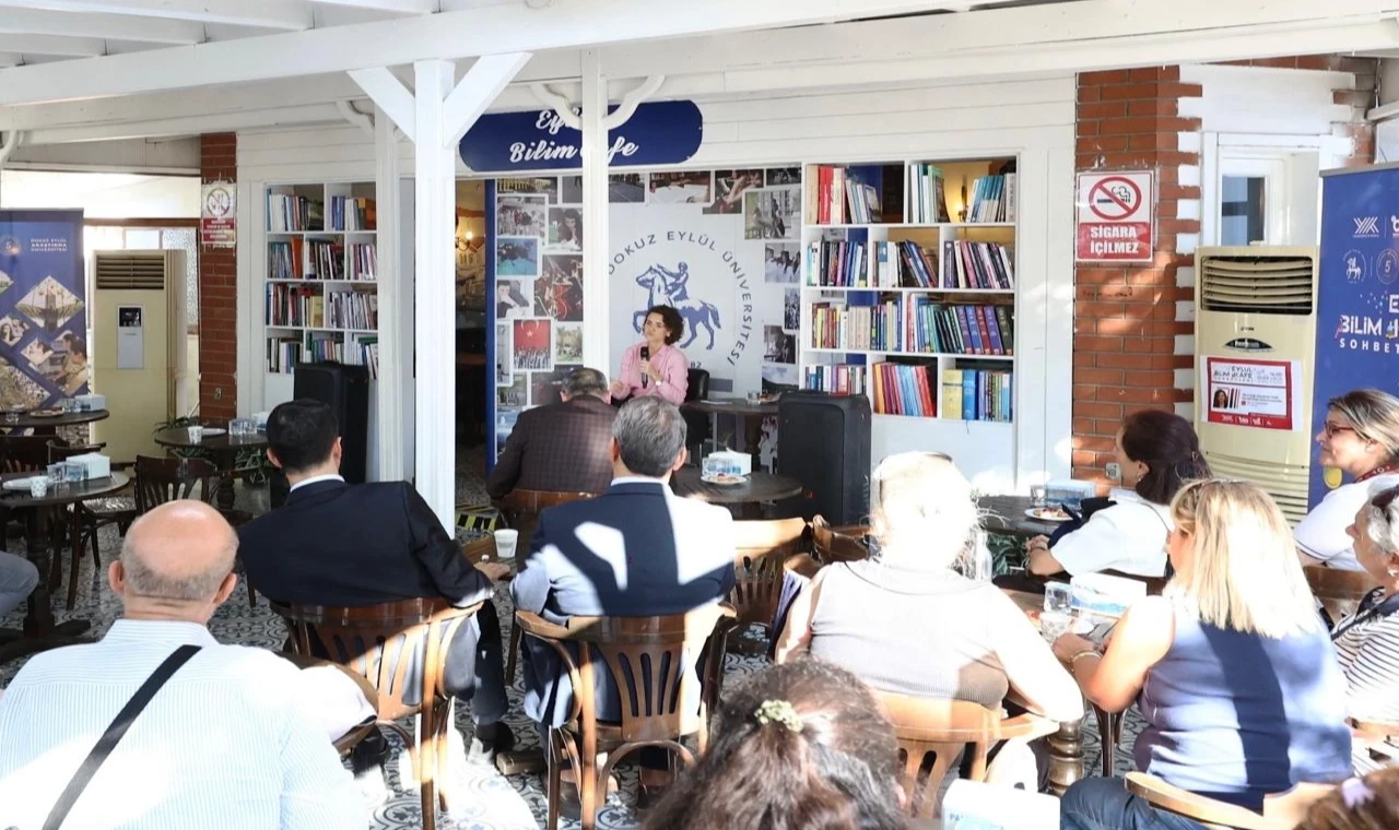 DEÜ Bilim Kafe’de ’Sağlık ve Bilim’ buluştu