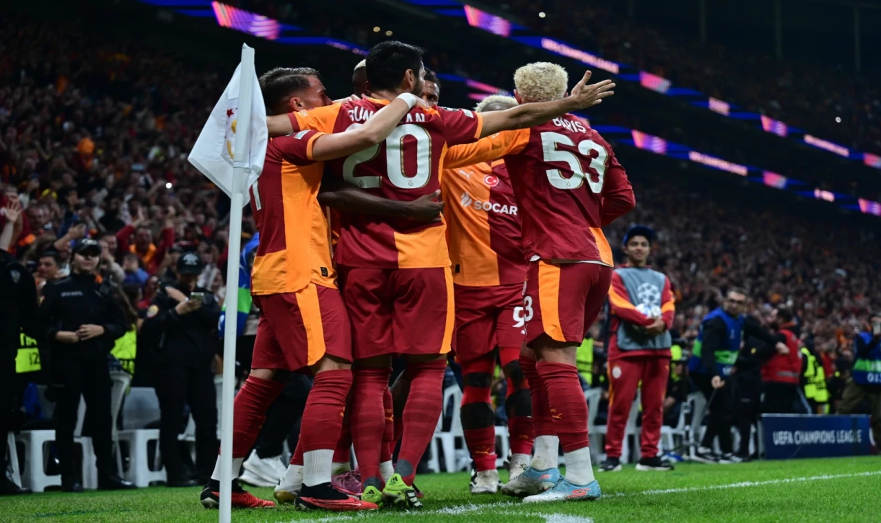Galatasaray’dan tarihi zafer... Liverpool’u 1-0 yenerek Şampiyonlar’da ilk 3 puanı aldı