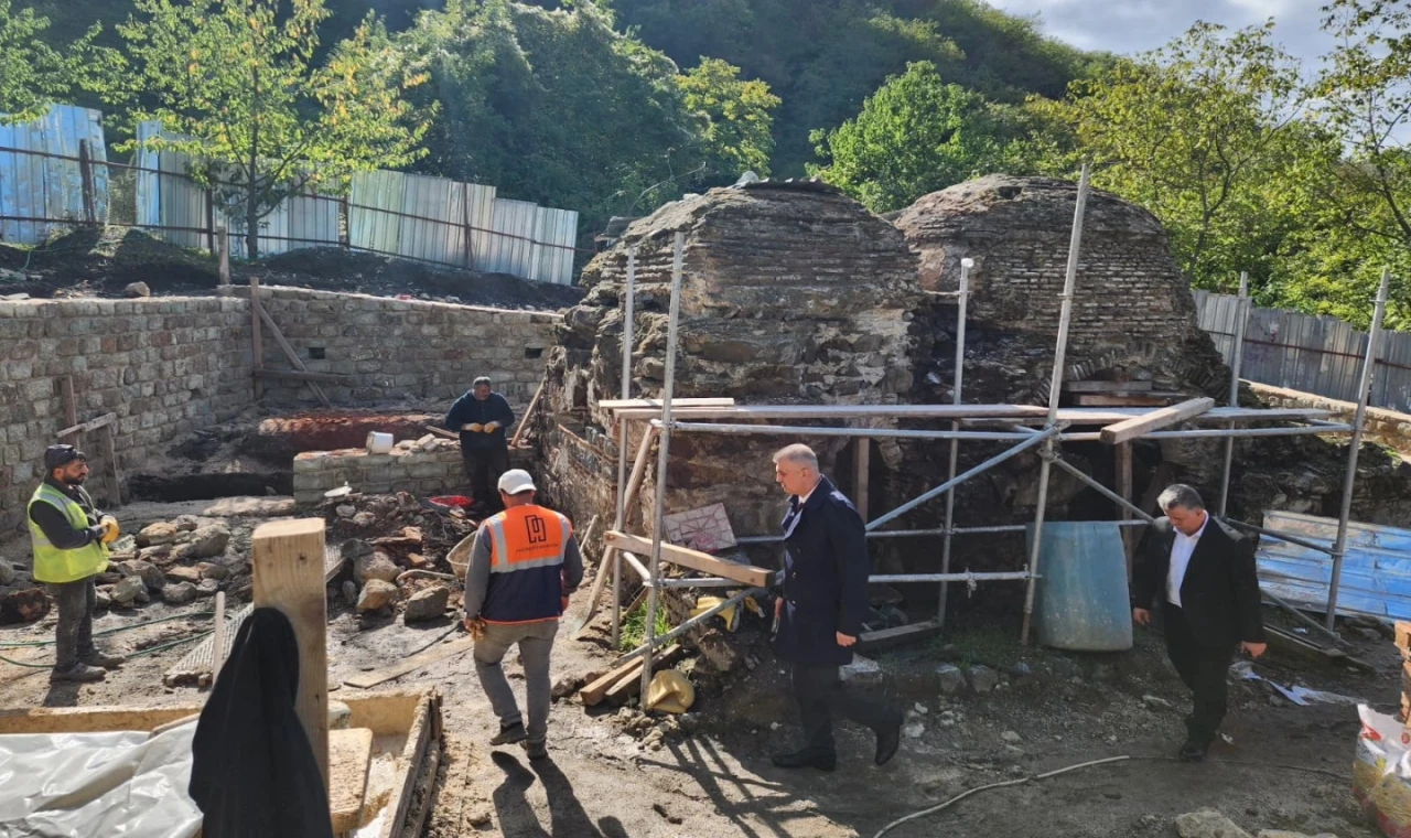 Gölcük’te Yukarı Haldere’deki tarihi hamama neşter