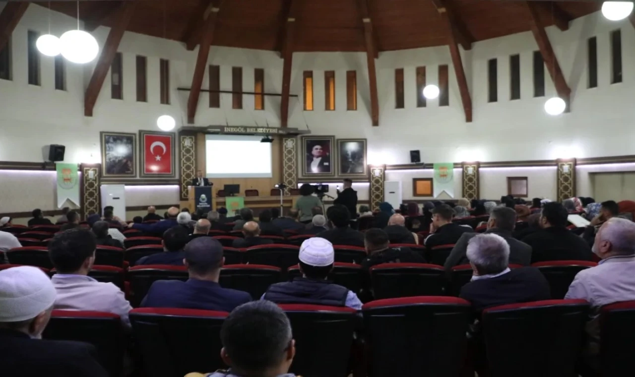 İnegöl’de aile okulu seminerleri başladı
