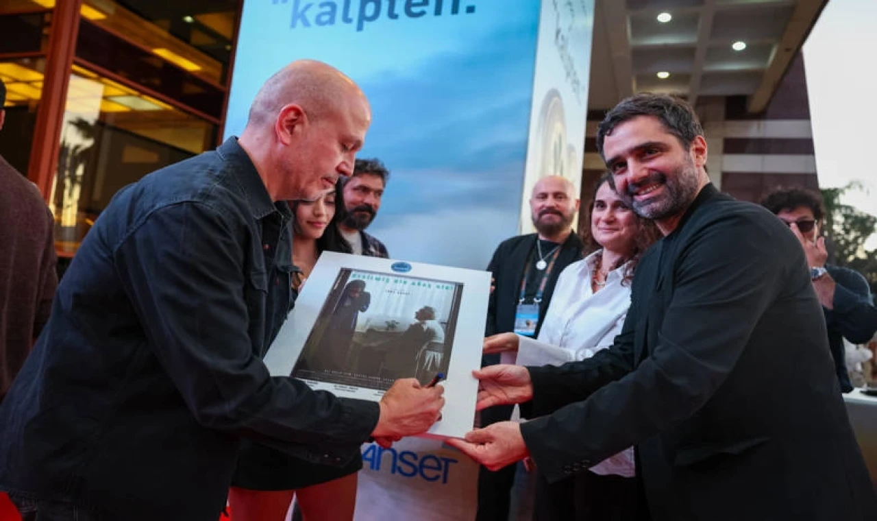 “Kesilmiş Bir Ağaç Gibi” ve “Noir” filmleri seyirciyle buluştu