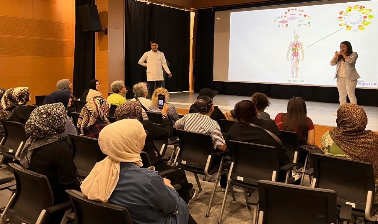 Kocaeli’de işaret diliyle sağlıklı beslenme eğitimi