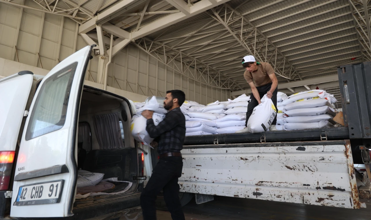 Konya Büyükşehir’den üreticiye tohum desteği
