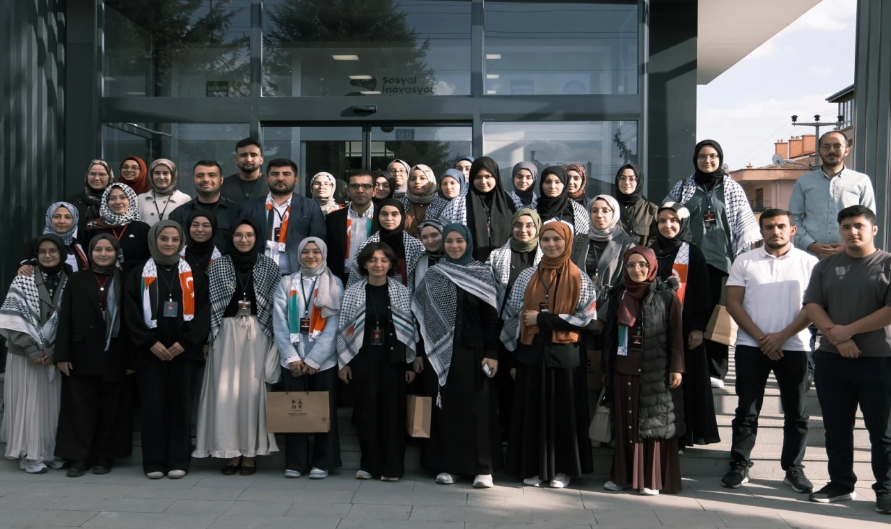 Konya’da liseli gençler Filistin için buluştu
