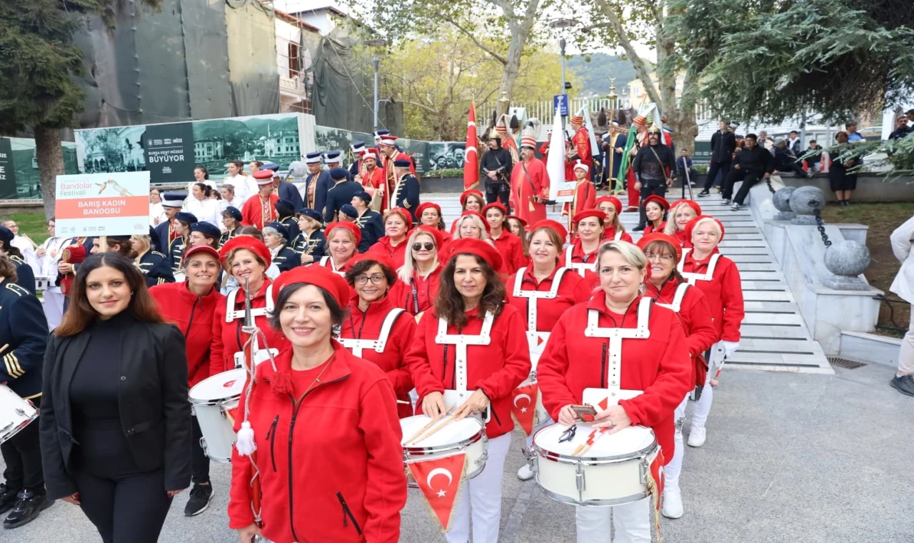 Kültürlerin ritmi Bursa’da Bandolar Festivali’nde yankılandı