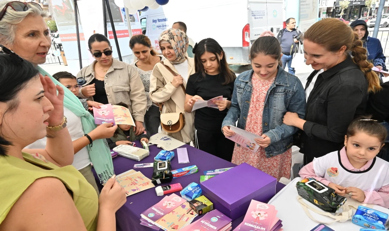 Manisa’da ’Dünya Kız Çocukları’ farkındalığı