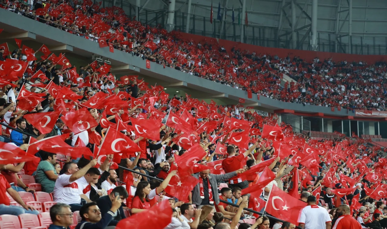 TFF: Türkiye-Gürcistan maçının tribün gelirleri Gazze’ye bağışlanacak