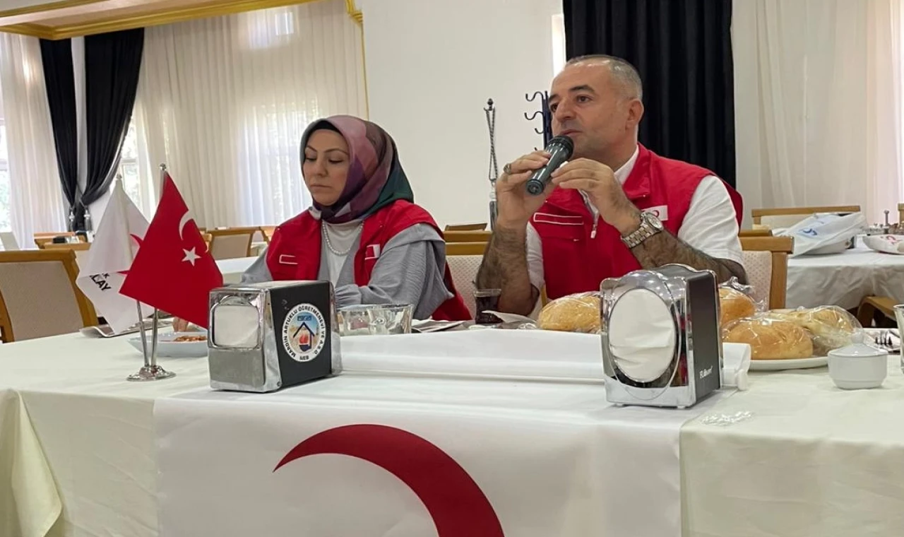 Türk Kızılayı Artuklu Şubesi’nden istişare ilgisi