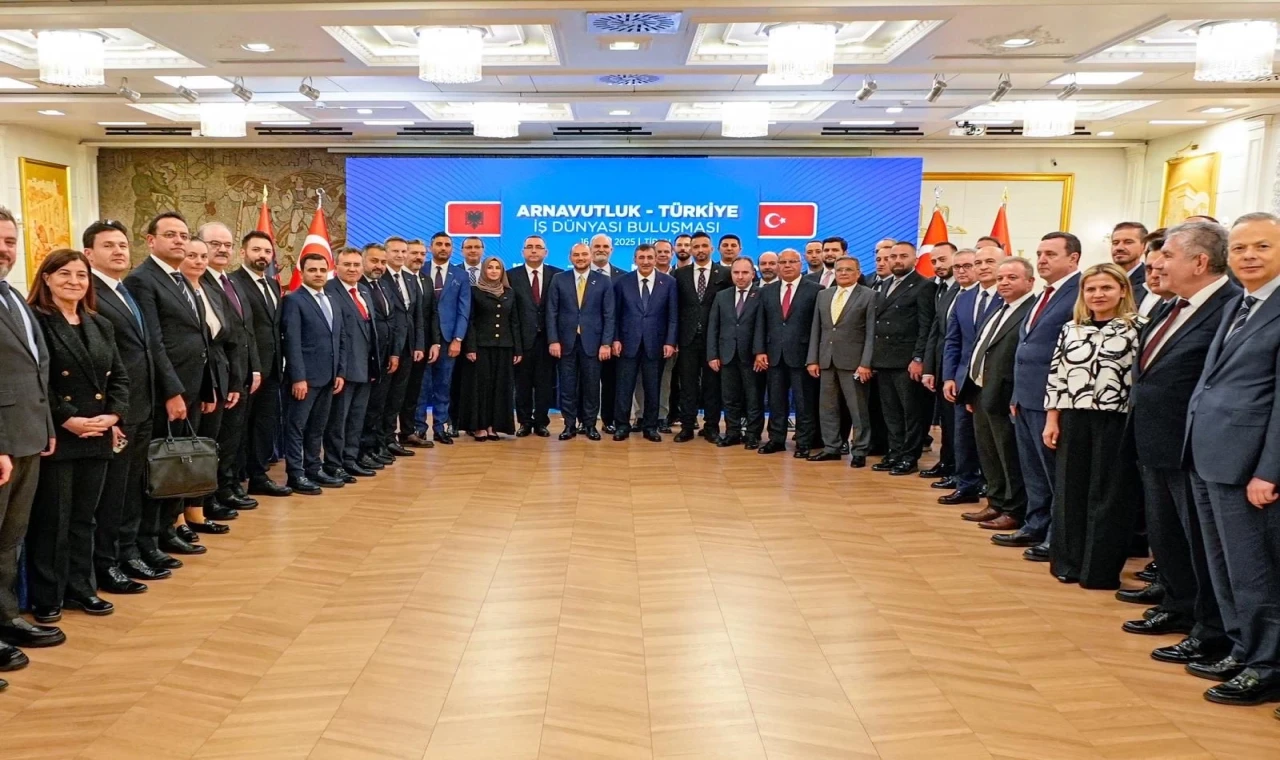 Türkiye-Arnavutluk iş dünyası Tiran’da buluştu