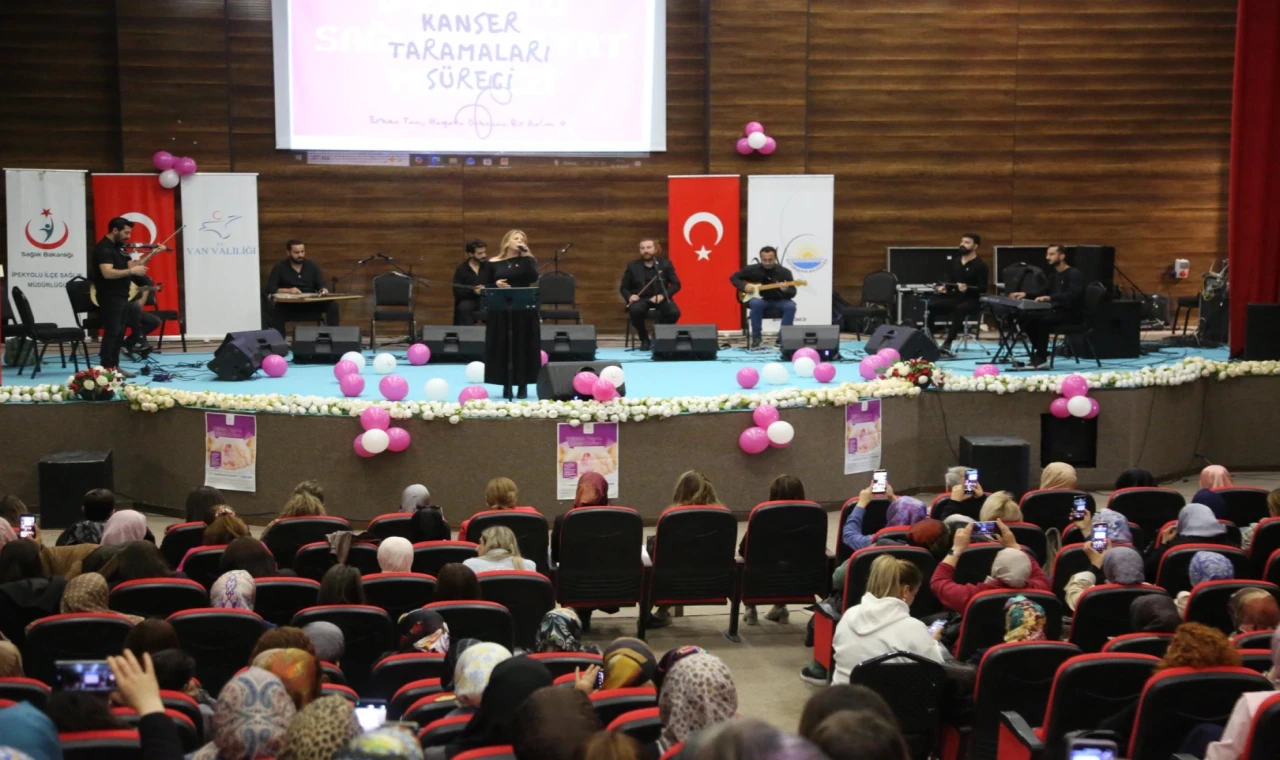 Van Büyükşehir Belediyesi’nden meme kanseri farkındalığına destek