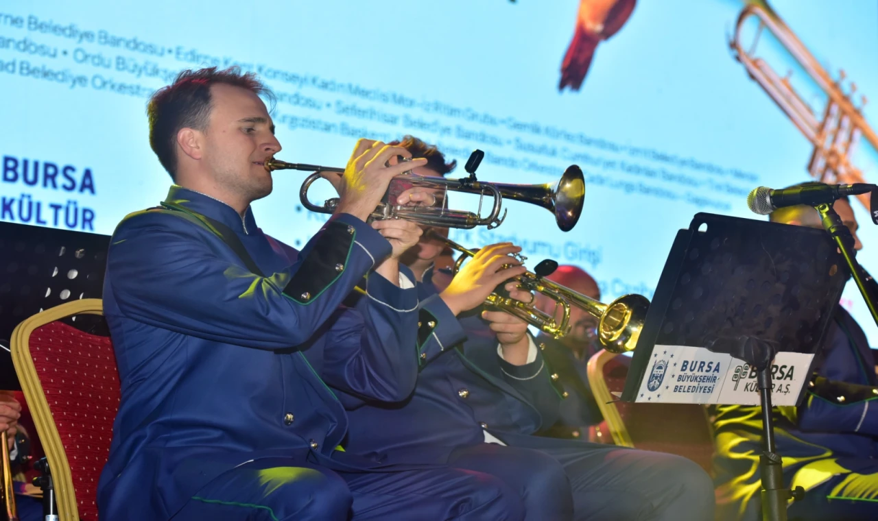 ’Yeşil Bursa Uluslararası Bandolar Festivali’na coşkulu start