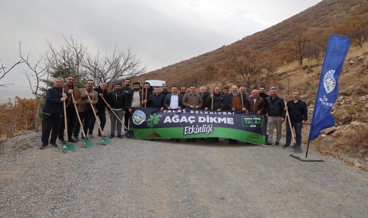 Ali Dağı’nın zirvesine bin 111 fidan