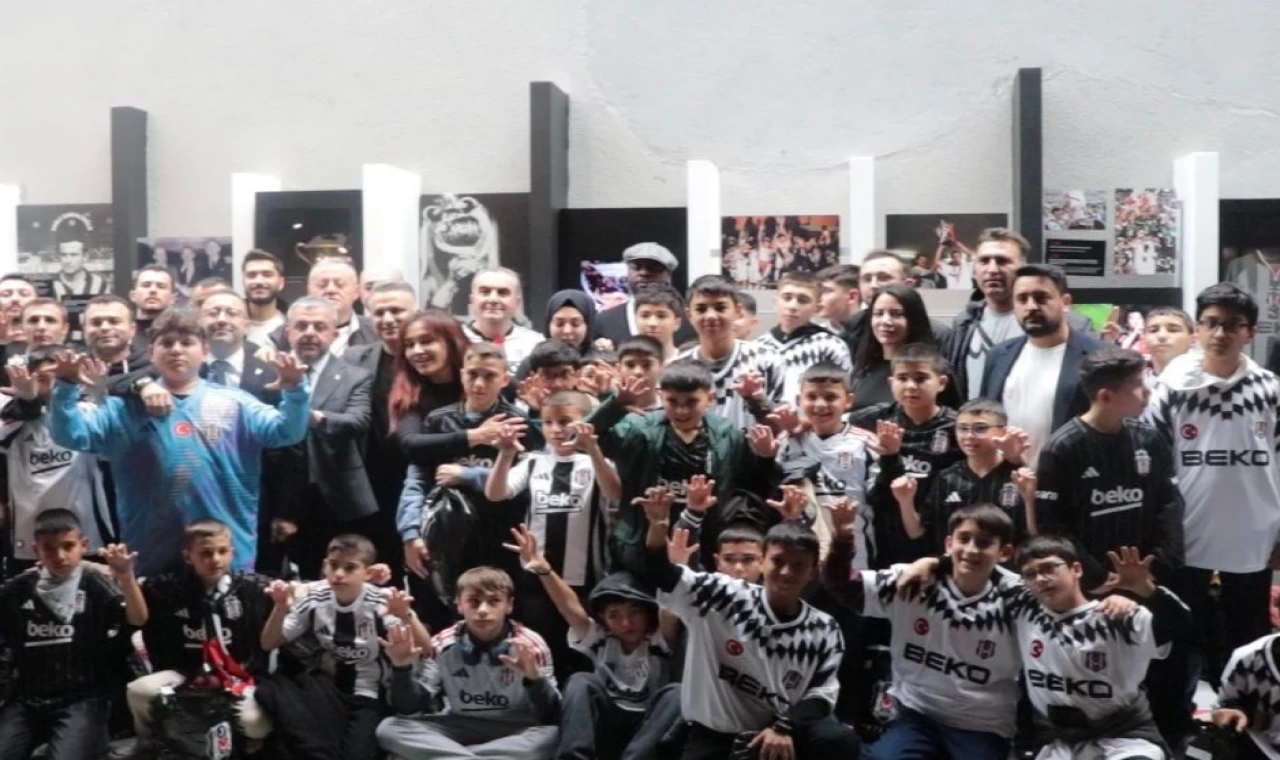 Ankaralı minik yürekler Tüpraş Stadyumu’nda Beşiktaş coşkusu yaşadı