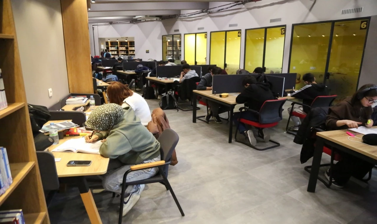 Ara tatilde Akıl Küpü Kütüphaneleri’ne büyük ilgi