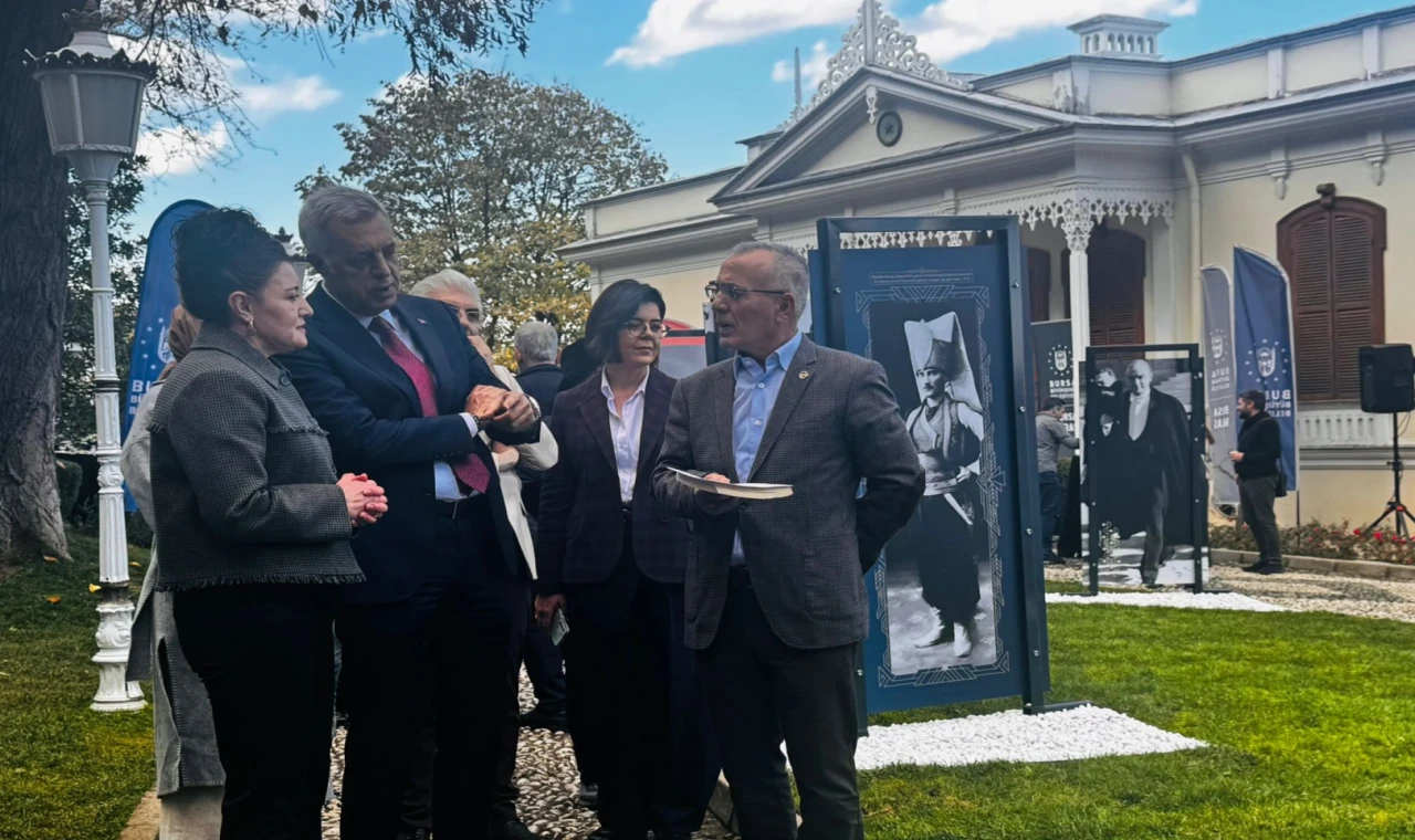 Bir devrin hikayesi ’şapka’lar Bursa’da görücüye çıktı