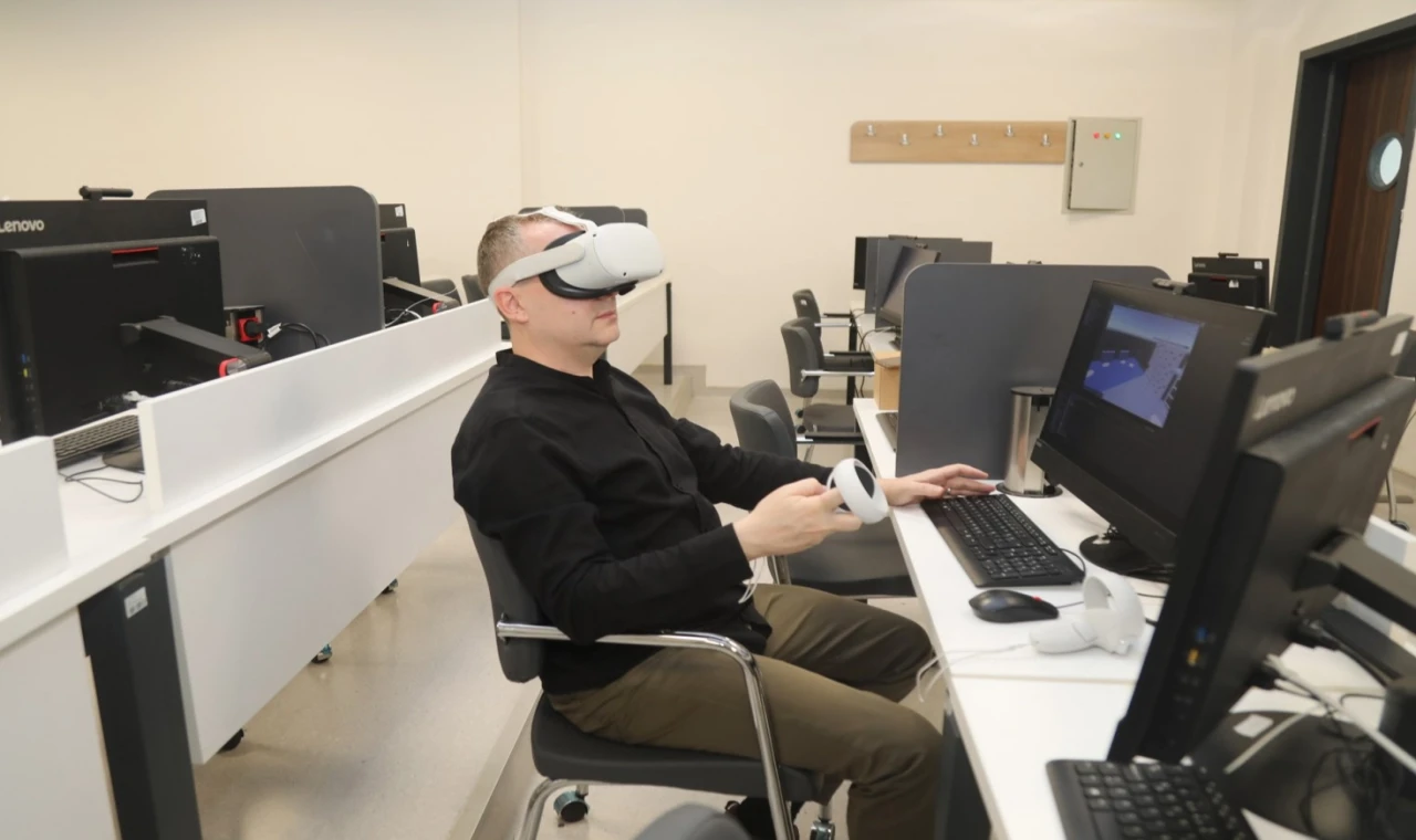 BTÜ’den Avrupa destekli yenilik... Forklift operatörlerine XR teknolojili eğitim simülatörü