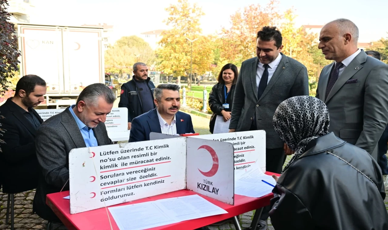 Bursa Yıldırım’dan Kızılay’a tam destek