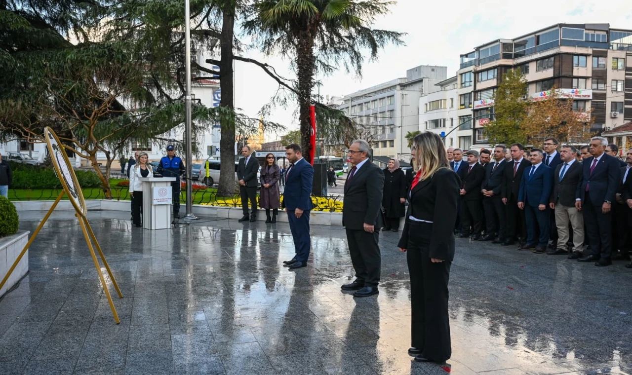 Bursa’da 24 Kasım Öğretmenler Günü kutlandı