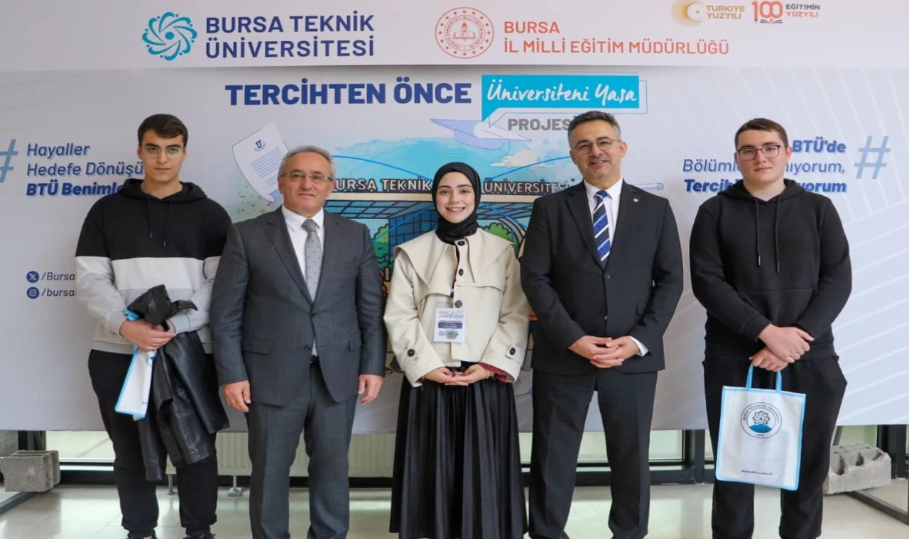 Bursa’da ’Tercihten Önce Üniversiteni Yaşa’ projesi başladı