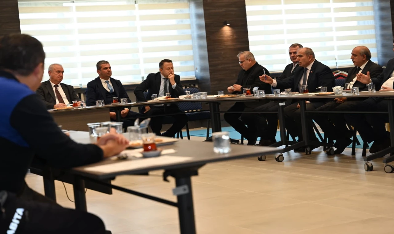 Bursa’da Zabıta Müdürleri Karacabey’de buluştu