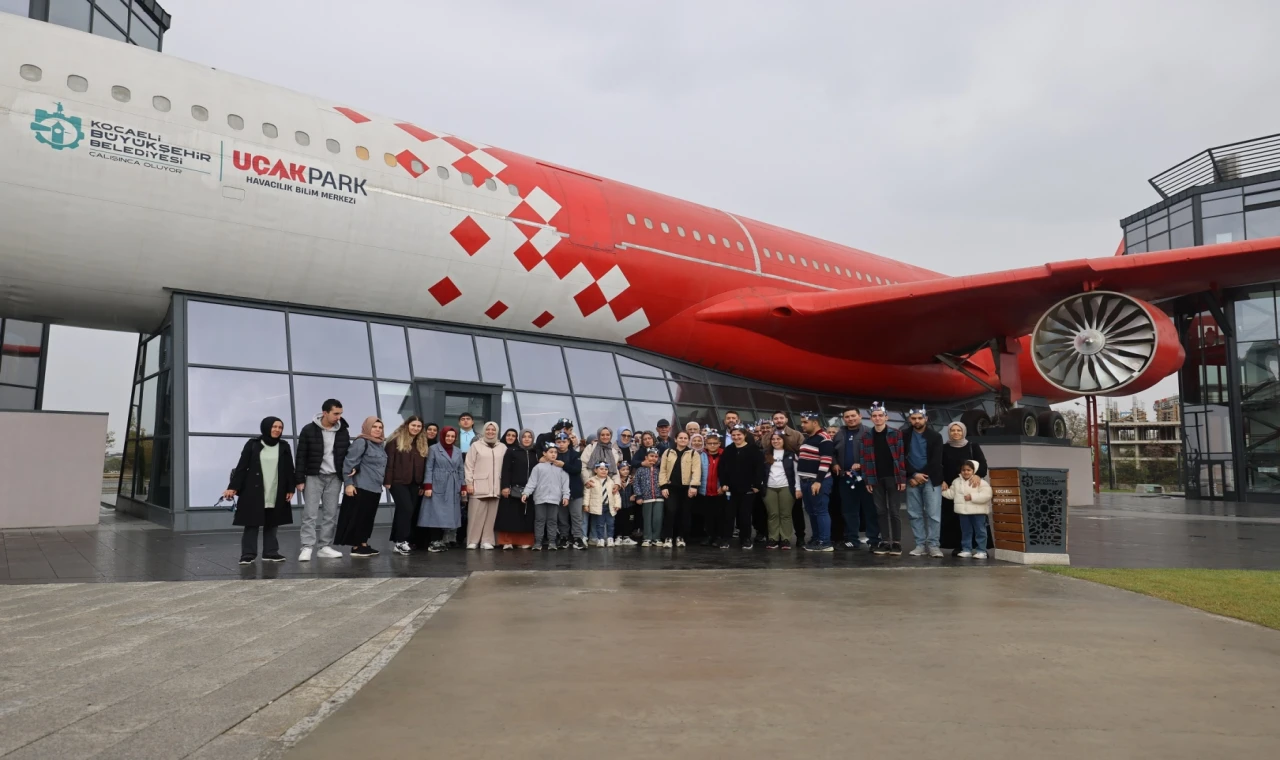 Çayırovalı özel öğrenciler, Uçak Park’ı ziyaret etti