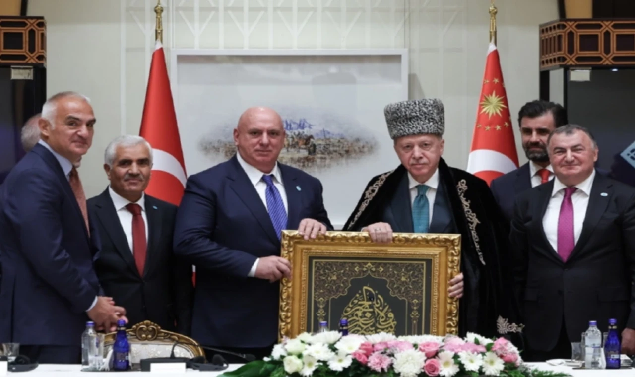 Cumhurbaşkanı Erdoğan, Ahıska Türkleri’ni ağırladı