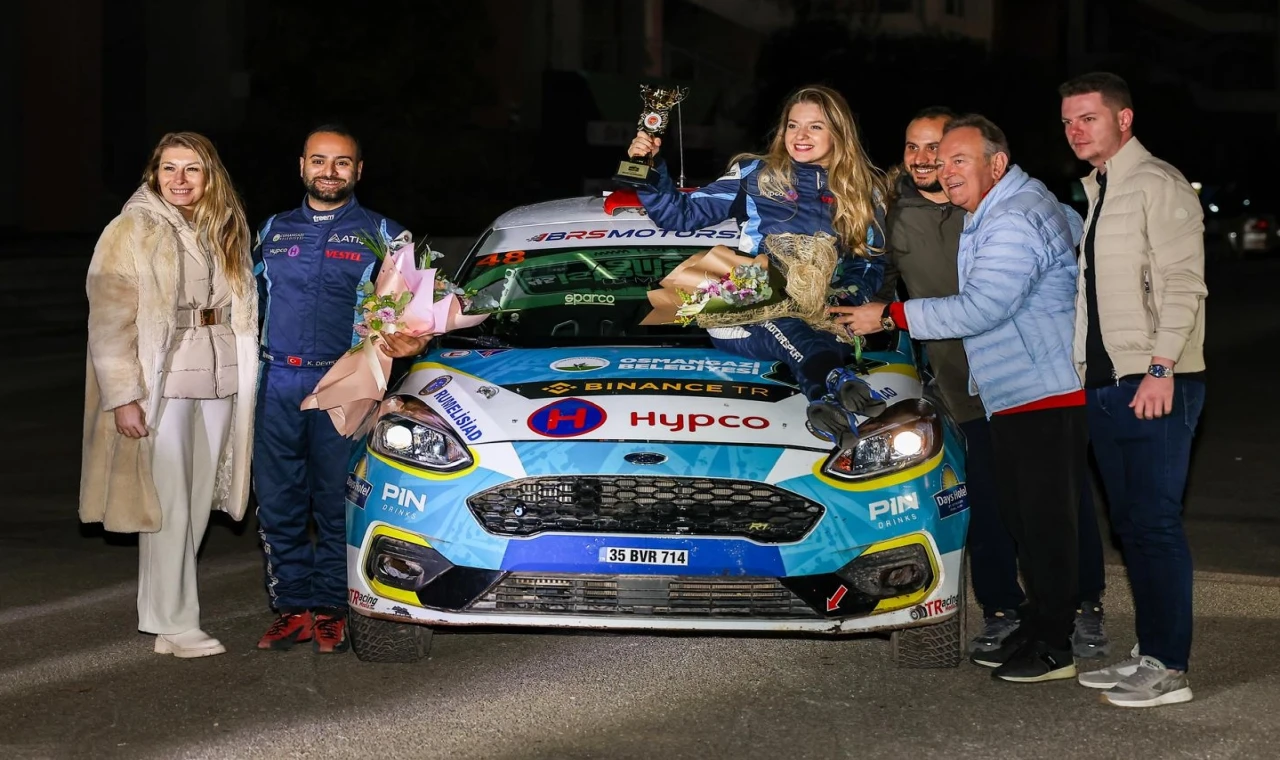 Dünyanın ilk ve tek engelli ralli pilotu Kübra ’hız’ kesmedi!