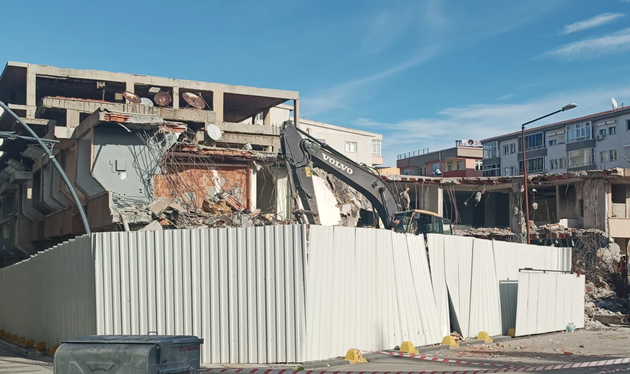 Edirne’de Ali Paşa Çarşısı’nda yıkım çalışmaları başladı