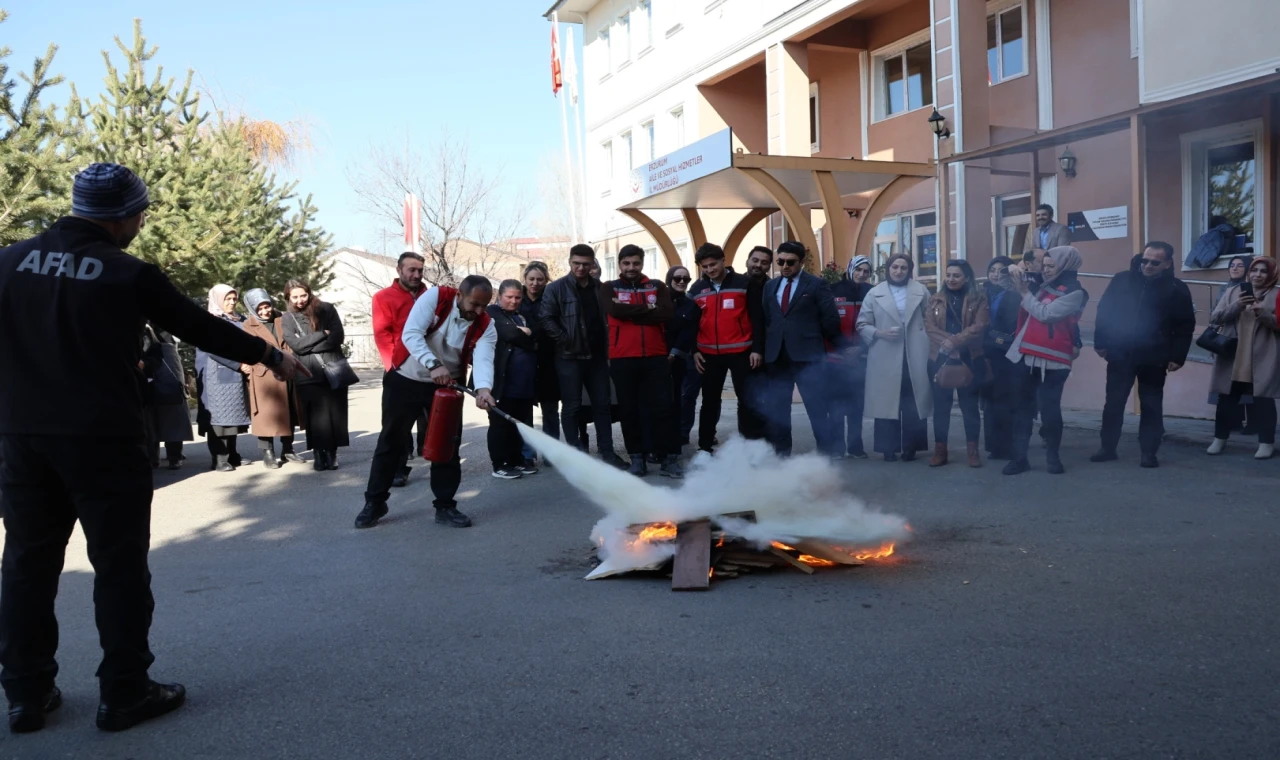 Erzurum’da Aile ve Sosyal Hizmetler’den farkındalıklı tatbikat